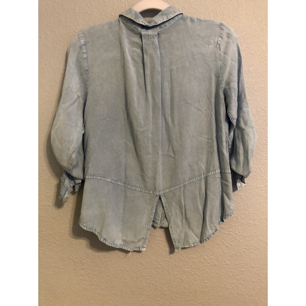 Style Envy Womens Top‎ Medium Blue Long Sleeve Roll Tab Button Up Shirt Pockets - Picture 7 of 7